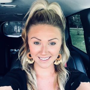 Meet your Posher, Brianna